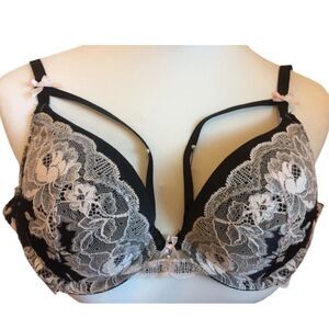 NWT Victoria’s Secret black and blush lace dream angels push-up 34 DD